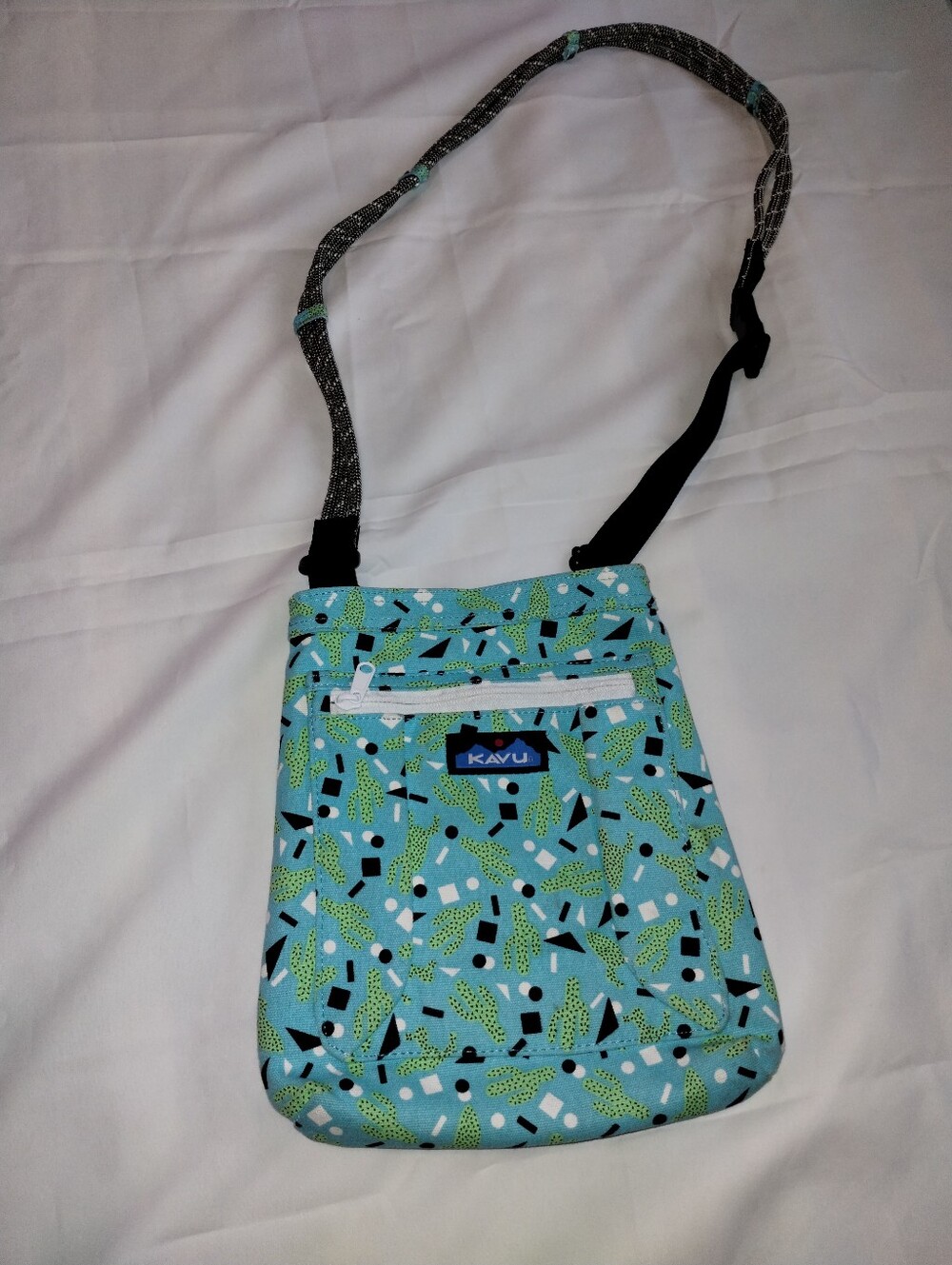 Kavu Keepalong Bag - Cactus Confetti  - Cross Body